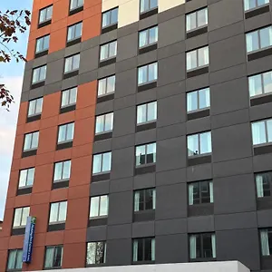 3* Hotel Holiday Express &